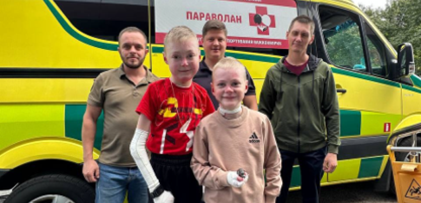 Рятівники на фронті – Параволан.